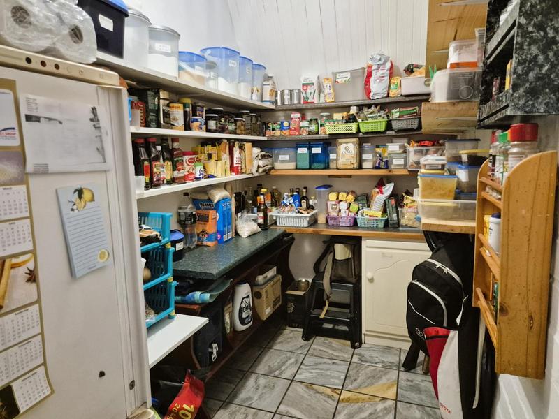 5 Bedroom Property for Sale in Franskraal Western Cape